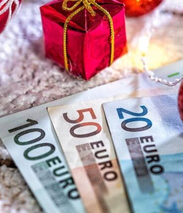 Prime de Noël : voici le montant exact que toucheront les bénéficiaires du RSA le 15 décembre
