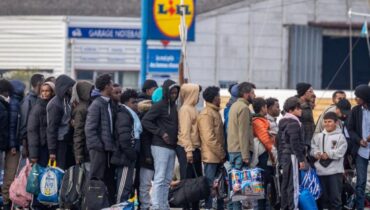accusent la France actualité politique France Aide médicale d'État débat internautes éducation Immigration Jeux de société