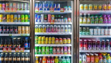 Adolescents allaité trois enfants Angleterre Boissons énergisantes Consommation Réglementation Santé des jeunes