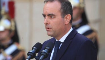 accusent la France actualité politique France CV déclaration éducation gouvernement Honnêteté