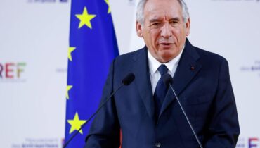 accusent la France actualité politique France Actualités animales François Bayrou Mairie polémique