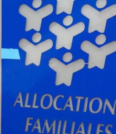 La CAF dénonce un faux : cette aide de 720 euros qui embrase la Toile n&rsquo;existe plus depuis 2018