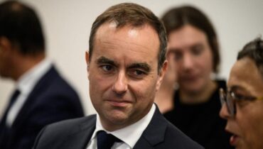 actualité politique France Décret gouvernement Premiers ministres privilèges Élysée réforme