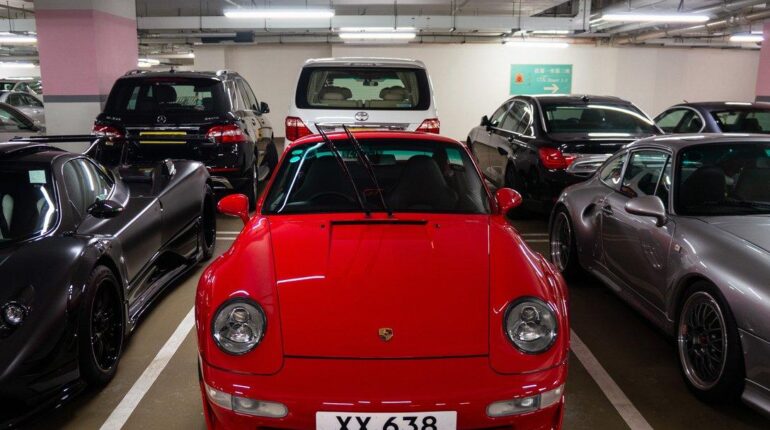 Ce qui les a trahis avec leurs 34 Ferrari et Porsche : « On vivait séparés… » Allocations familiales Argentine Fraude bancaire justice Train de vie Véhicules de luxe