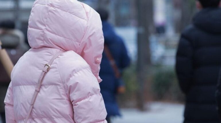 Paris : 10,8 °C en septembre, du jamais vu depuis 40 ans accusent la France changement climatique. faits divers paris Froid Météo Températures