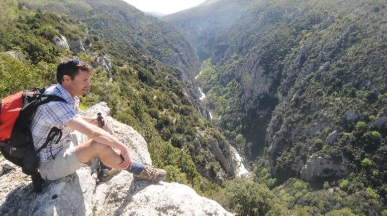 Deux guides de haute montagne périssent dans une chute spectaculaire : leur voiture tombe dans les gorges du Verdon accident drame Gorges du Verdon Guide de montagne Haute Montagne Montagne