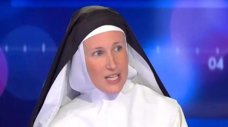 Sur CNews, cette révélation sur la fille de Philippe de Villiers qui divise les internautes CNews débat public Philippe de Villiers polémique Religion voile