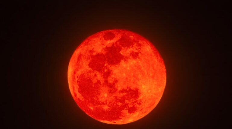 7 septembre : cette région de France aura le meilleur spectacle de la « lune de sang » accusent la France arc-en-ciel Éclipse lunaire Gastronomie Lune de sang Observation astronomique Phénomène céleste