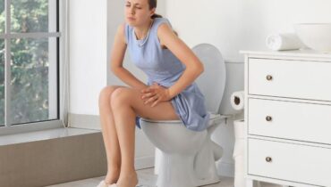 Cette fréquence aux toilettes révèle l’état de vos reins et de votre foie selon cette étude Boissons énergisantes Cancer du foie Étude scientifique Microbiote Reins Transit intestinal