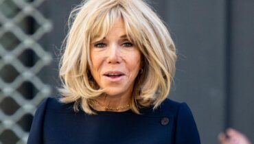 La réaction glaciale de la juge face aux accusés qui invoquent « la satire » Diffamation Haine en ligne injustice les réseaux sociaux liberté d'expression Transphobie