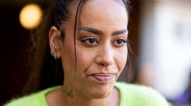 Amel Bent très amincie à la Star Academy, sa mise au point face aux accusations : « Je suis la seule habitante… » Amel Bent Amincissement Body positive chanteuse les réseaux sociaux Star Academy