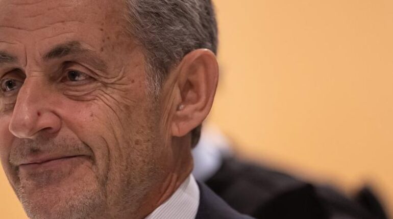 La vidéo qui a mis Darmanin en alerte : ce qui s’est passé lors de la première nuit de Sarkozy en prison Affaire judiciaire Gérald Darmanin injustice menaces Nicolas Sarkozy peine de prison