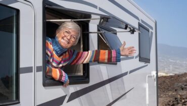 À 101 ans, elle découvre qu’il lui reste peu de temps à vivre : sa décision va bouleverser sa petite-fille Aventure Bien Vieillir Communauté gens du voyage famille inspiration Lien social Personnes âgées