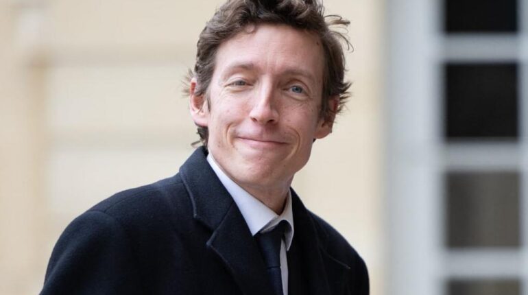 Nouveau ministre de l’Éducation, Edouard Geffray rattrapé par cette phrase sur le suicide d’une enseignante : « Si je tombe dans l’escalier… » Controverse éducation Enseignement Fonction Publique Ministère de la Santé Nomination