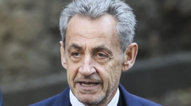Prison de la Santé : cette vidéo de Nicolas Sarkozy qui révèle un secret embarrassant sur les téléphones portables Affaire judiciaire Coût de la Santé Nicolas Sarkozy peine de prison Téléphones portables