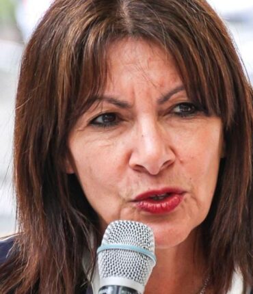 Anne Hidalgo lance ce défi à Rachida Dati qui gagne 173 000 € par mois : « Je vous mets au défi de vivre avec… »
