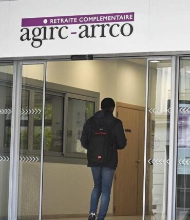L&rsquo;Agirc-Arrco dément formellement : « Il n&rsquo;y a pas de 13e mois ni de prime d&rsquo;été pour les retraités »