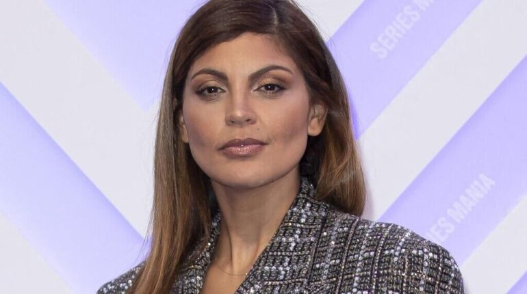 Nawell Madani accusée d’avoir frappé un enfant de 6 ans aux Champs-Élysées : « Maintenant tu vas me respecter » Abandon d'enfant Agression Champs-Élysées faits divers Nawell Madani violence