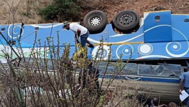 Accident de bus Afrique du Sud Morts Sécurité routière Tragédie routière Transport aérien