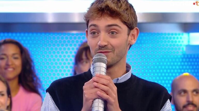 Kristofer avoue enfin à Nagui : « Les réveils ça pique, j’ai tout quitté pour… » Actualités musique Animateur TV Kristofer masters N'oubliez pas les paroles Nagui Radio