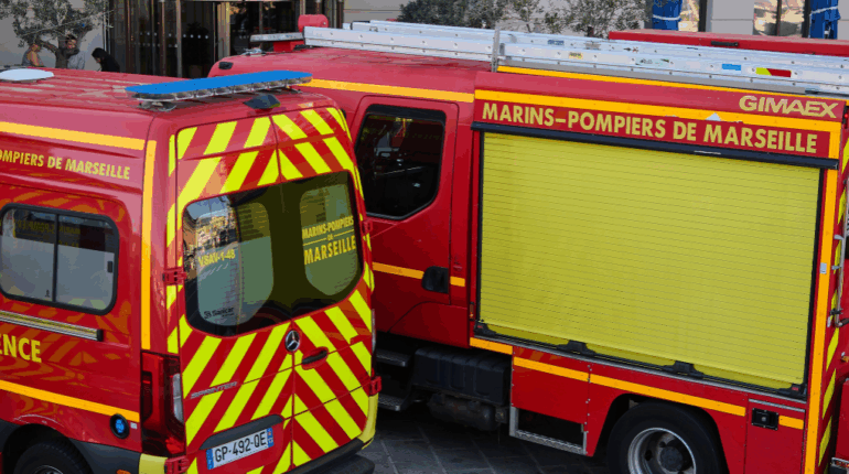 Russie : une fillette de 5 ans fait une chose impensable à son petit frère de 21 jours allaité trois enfants enquête famille Russie tragédie