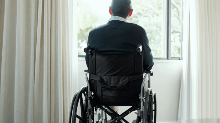 Actualités musique Années 70 Chanteur Difficultés financières Handicap Poppys Reconversion professionnelle