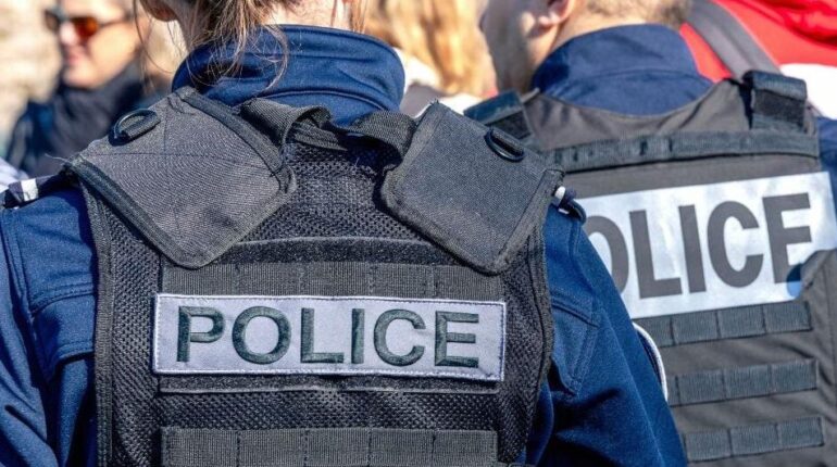 Elle laisse une lettre avec des excuses avant son geste fatal : le drame de Calais dévoilé drame faits divers Homicide involontaire injustice Nord-pas-de-Calais Suicide