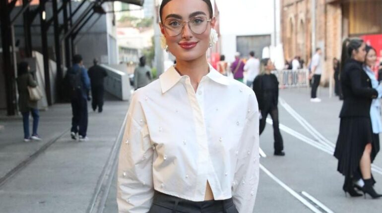 deux femmes études Génération Y Génération Z Maturité émotionnelle Relations amoureuses santé mentale