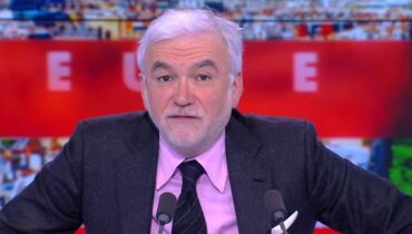 accusent la France actualité politique France Aurore Bergé débat internautes gouvernement Pascal Praud