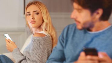 amour Confiance en soi infidélité personnalité psychologie Relations à distance