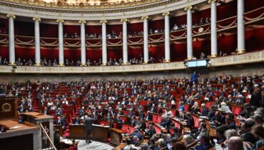 Assemblée Nationale Austérité budgétaire Financement retraites Fiscalité pensions comparatives Pouvoir d'achat