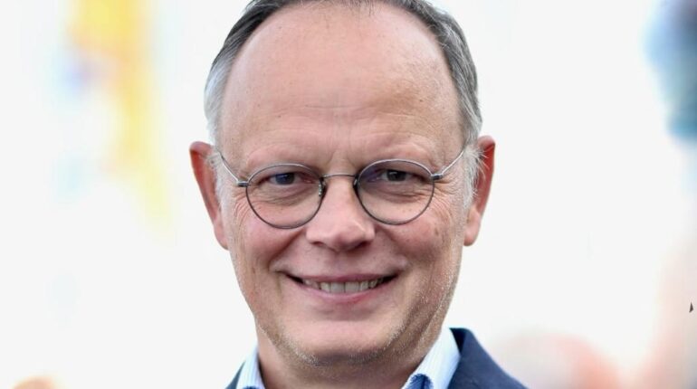 Édouard Philippe se confie depuis son appartement du Havre : « Que 2 chambres et un salon… » 12 célébrités qui ont pu se réincarner sans même s’en rendre compte Communication présidentielle Edouard Philippe Le Havre Plus de respect de la vie privée Politique française