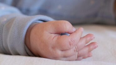 Allaiter son bébé enfance famille injustice Négligence tragédie