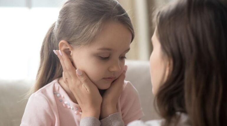 Calme parental Développement de l'enfant Éducation Montessori Gestion de la douleur Parentalité Réflexes parentaux