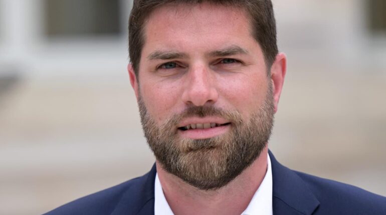 Vincent Jeanbrun sort du silence : « C’est une opportunité, pas une rente à vie » Aide au logement Bailleurs Sociaux Logement social Pilates Reformer Politique du Logement Vincent Jeanbrun