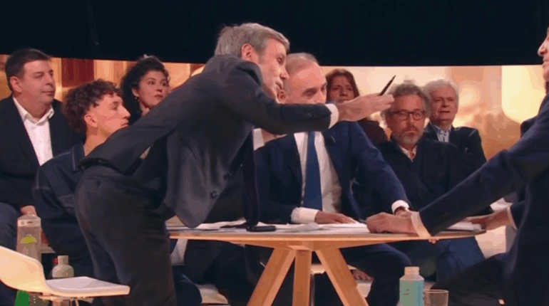 accusent la France actualité politique France Actualités animales débat internautes Débat société les médias sociaux