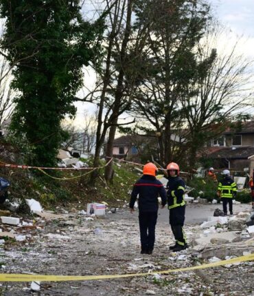 Explosion de Trévoux : Mael, 18 ans, guidait les secours vers ses frères par téléphone sous les décombres
