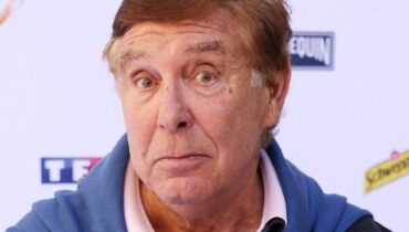 Concours de beauté Jarry polémique Jean-Pierre Foucault les réseaux sociaux Miss France 2016 et ses minis tresses collées