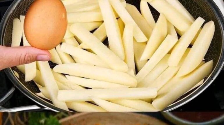 Pommes de terre au four enrobées d’œuf : la recette croustillante qui remplace les frites sans friture Accompagnement Cuisine facile Pommes de terre Recette facile Sans friture