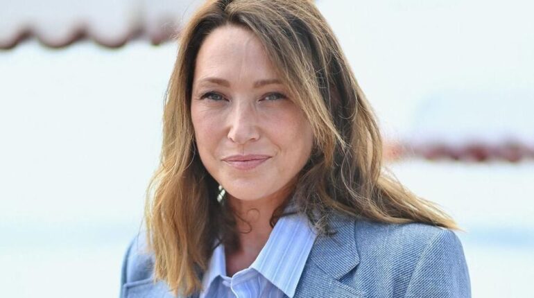 Arrêt maladie famille hommage Johnny Hallyday Laura Smet Souffrance