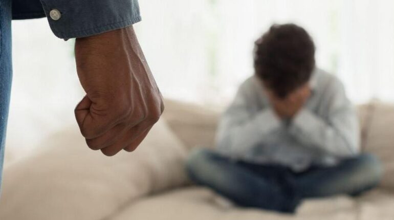 Agression sexuelle Brest Enfants protégés inceste injustice Violence familiale