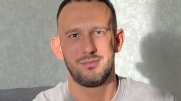 10 000 calories Abolition peine de mort Boissons énergisantes Coach fitness Conduite dangereuse Régime extrême