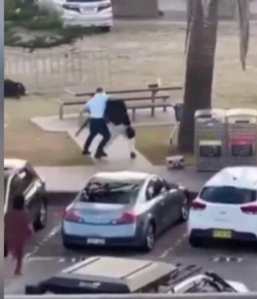 Fusillade à Sydney : un commerçant désarme à mains nues un tireur et reçoit deux balles pendant l&rsquo;attaque de Hanouka