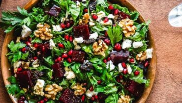 Alimentation saine Betteraves rôties Chou frisé Recette facile Salade d'hiver