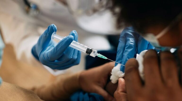 accusent la France Boissons énergisantes Co-vaccination épidémie grippe Hôpitaux