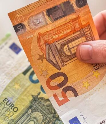 Technicien de maintenance industrielle : jusqu&rsquo;à 4500€/mois avec un CAP, des milliers de postes à pourvoir en France