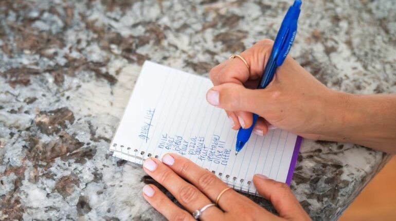 habitudes Liste de courses personnalité Pleine conscience psychologie simplicité Traditions camarguaises