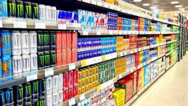 AVC Boissons énergisantes Caféine hypertension Risques pour la santé santé cardiovasculaire