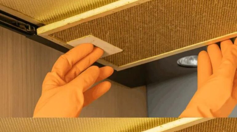 Graisse de hotte : comment le vinaigre blanc, le sel et l’eau chaude dissolvent les résidus en 5 minutes sans frotter 20 astuces Cauchemar en cuisine Entretien automobile graisses saturées nettoyage dentaire vinaigre blanc