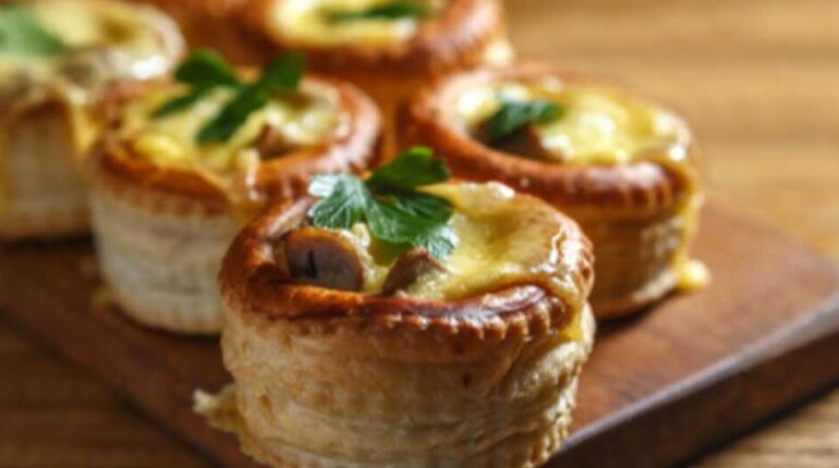 champignons Cuisine française Plat de fête Poulet Recette facile Réveillon de Noël Vol-au-vent